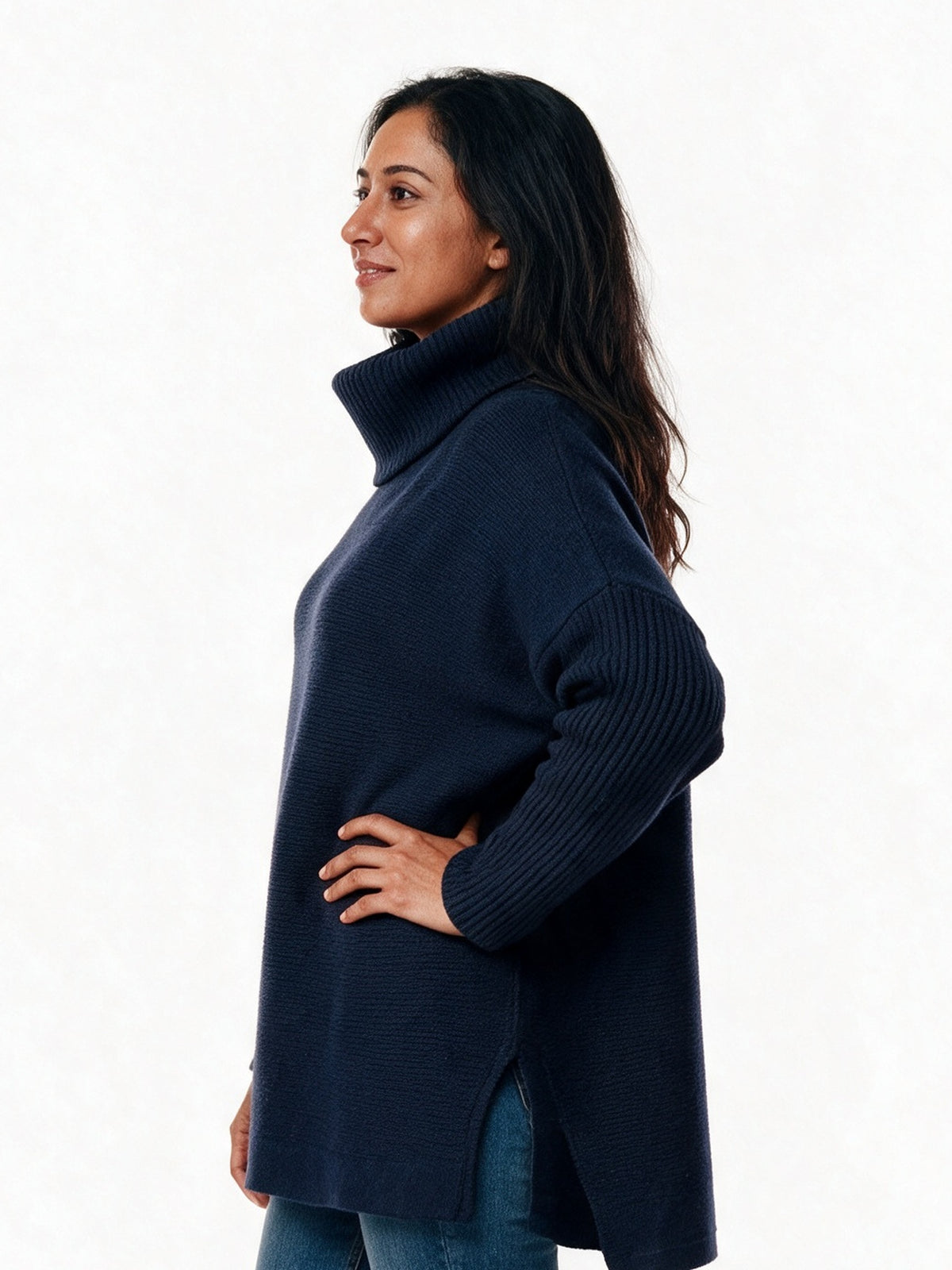 Saskia - Women's Oversized Turtleneck Sweater with Split Hem - view 2