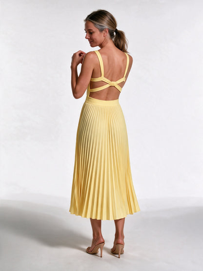 Soleil - Pleated V-Neck Maxi Dress with Strappy Back - view 5
