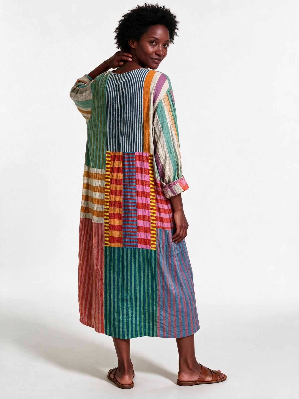Stephanie - Printed Relaxed Fit Long Sleeve Midi Dress - view 5