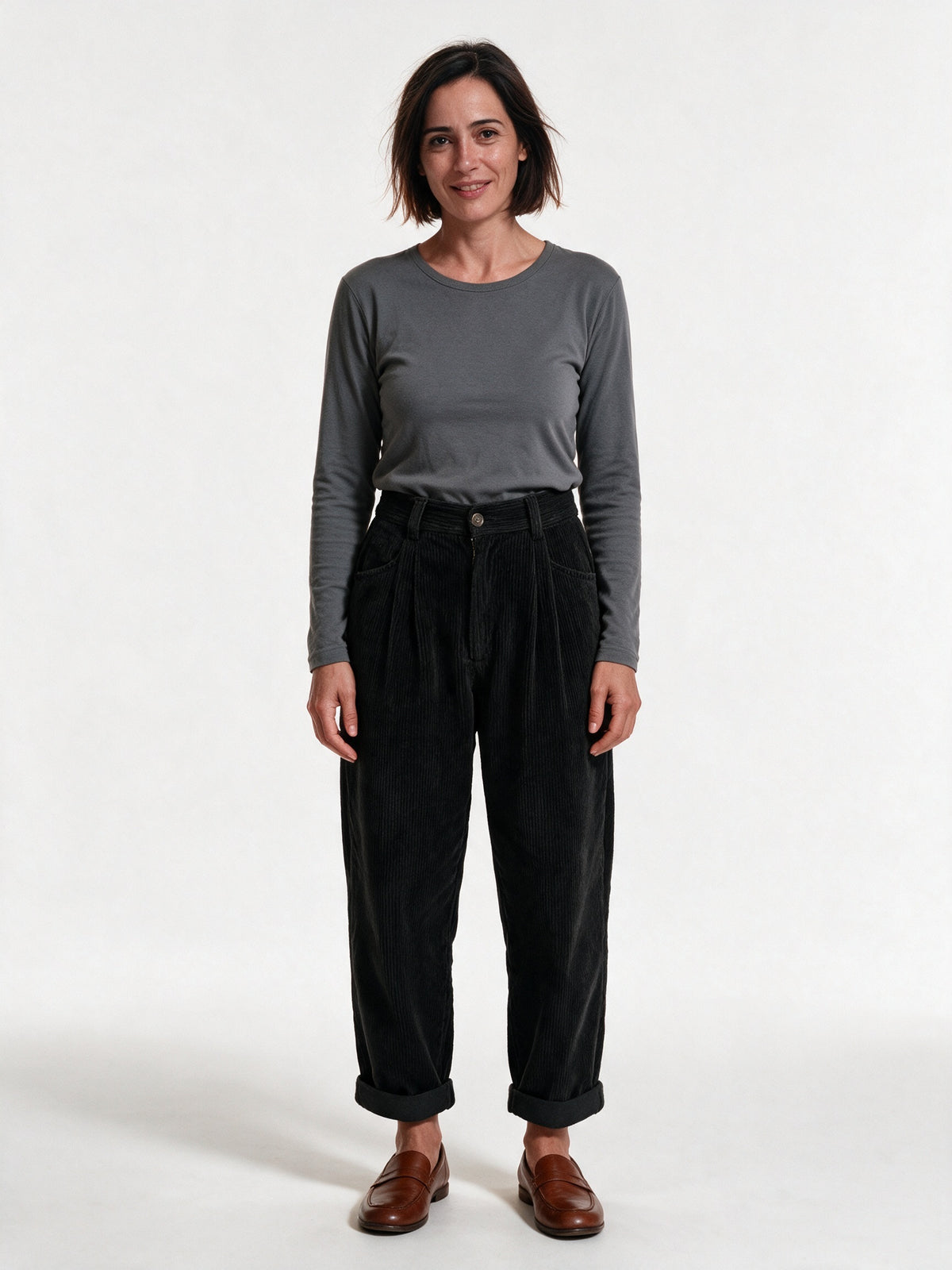 Tilda - Women's High Waisted Pleated Relaxed Trousers - Black