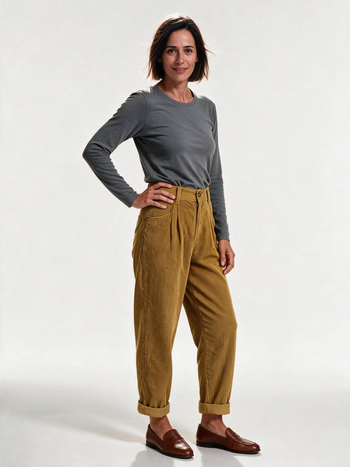 Tilda - Women's High Waisted Pleated Relaxed Trousers - view 2