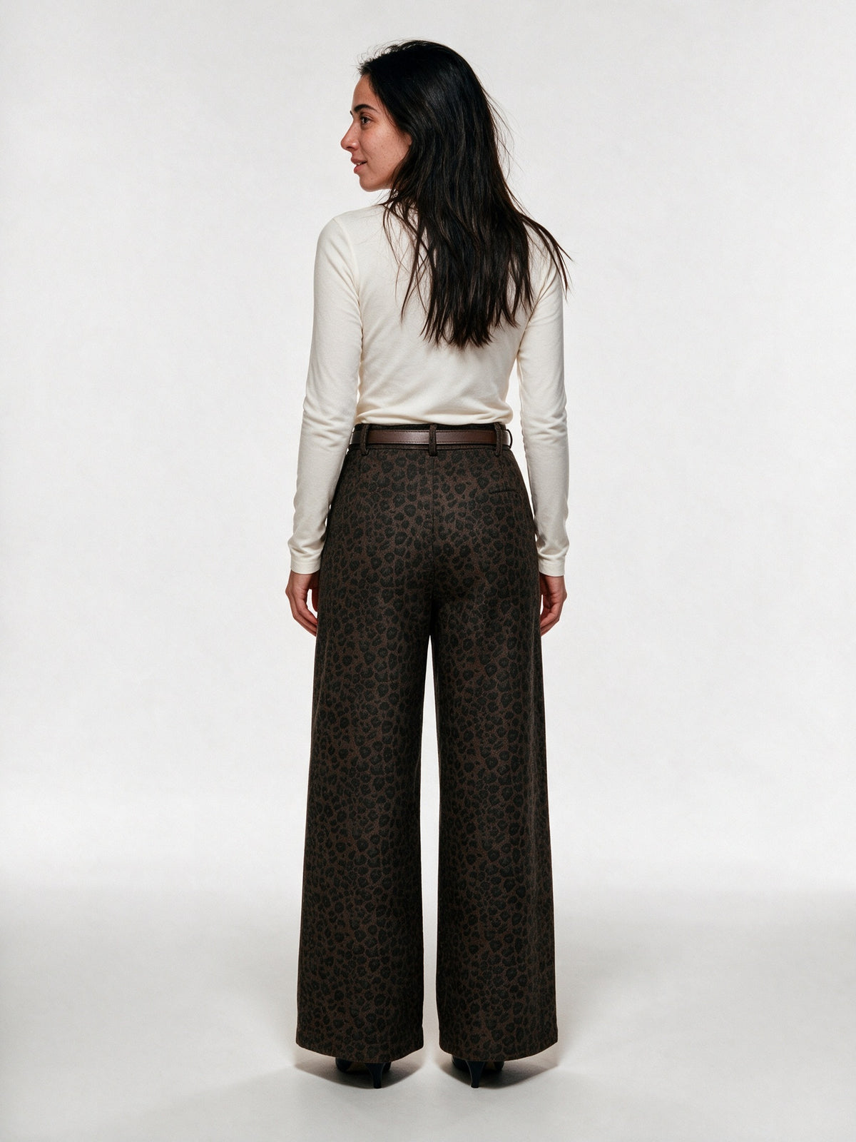 Valeria - Women's Belted Leopard Print Wide Leg Pants - view 5